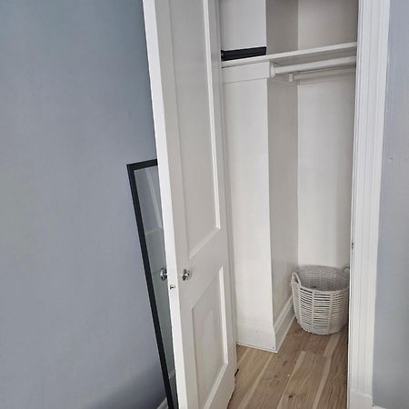 Small Cozy Room, Shared Bathroom Baltimora Esterno foto